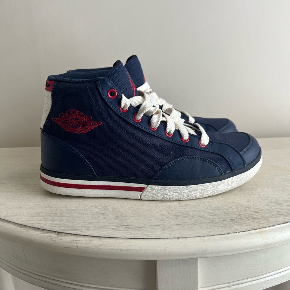 Jordan Philly Legend-Kids Shoe/Size 7.5/Great Condition